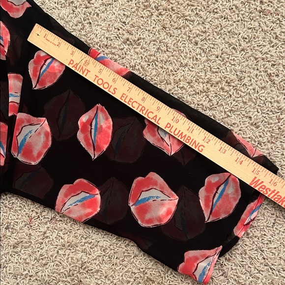 NWT⭐️LIP PRINT KIMONO Black💋LUCKY & BLESSED 3/4 Sleeves Size Small - Picture 11 of 11